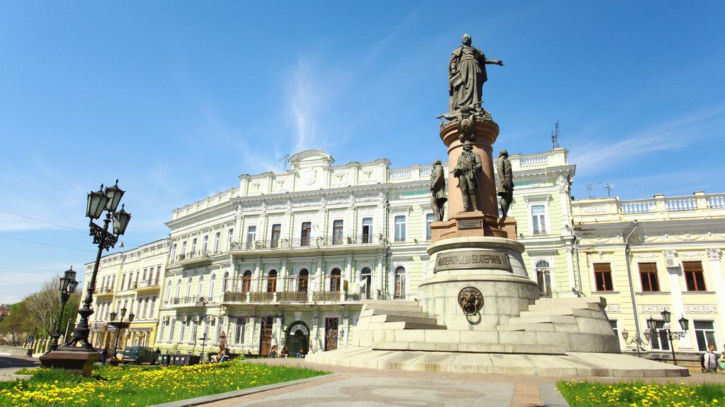 Shestaya Zhemchuzhina Odessa Buitenkant foto